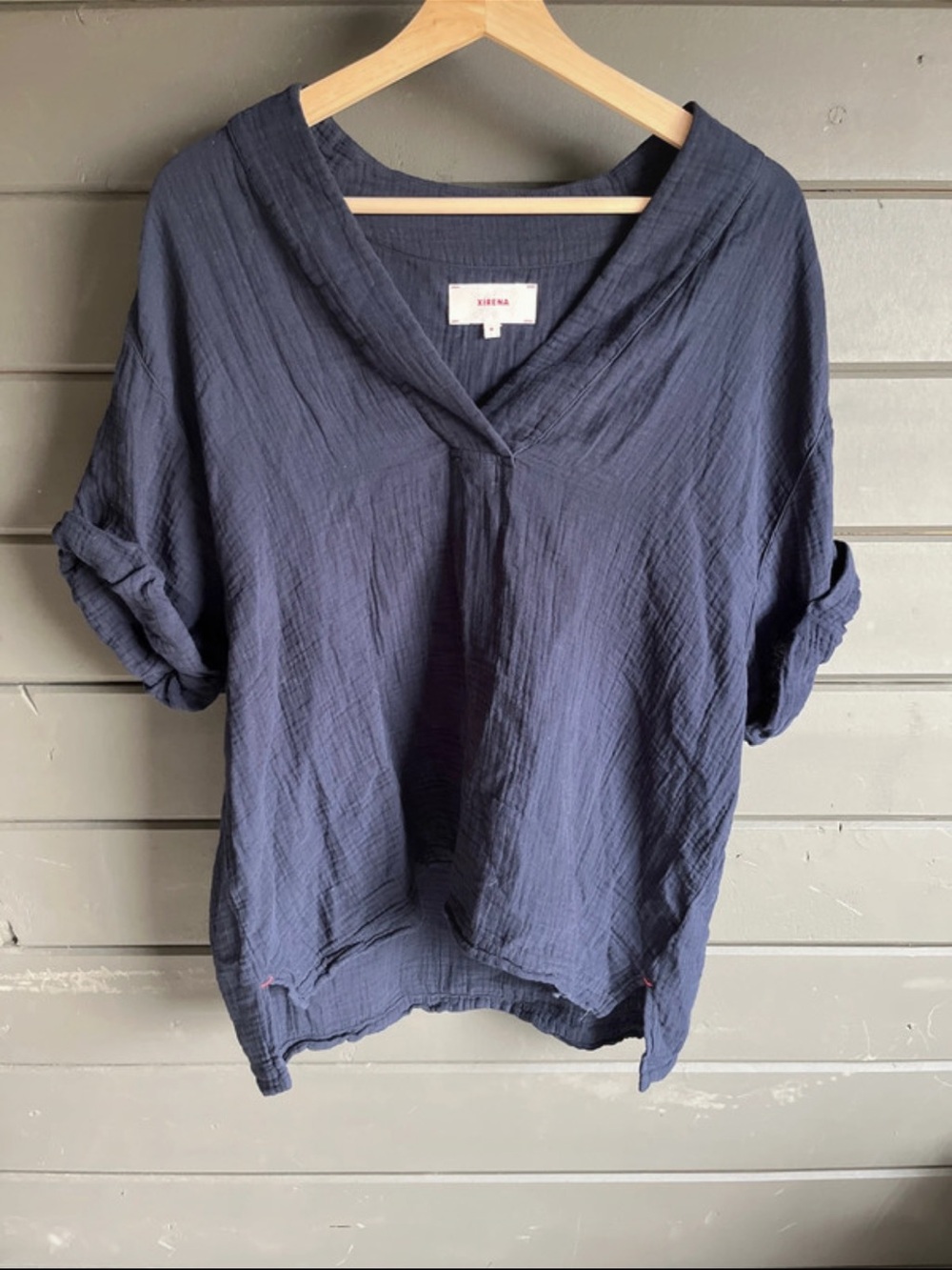 XiRENA Navy Gauze V-Neck Tunic Top